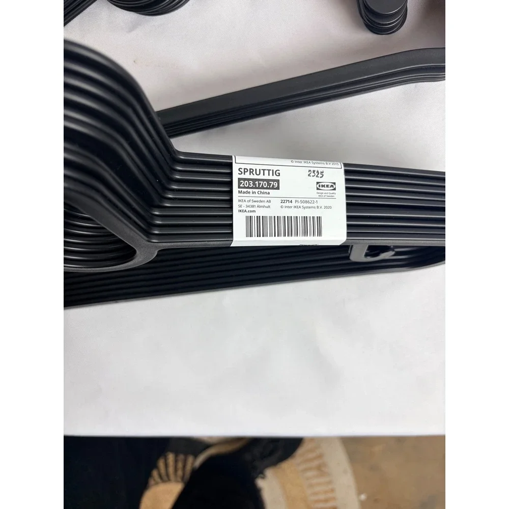IKEA‎ SPRUTTIG Black Plastic Hangers 20 Clothes Hangers 203.170.79